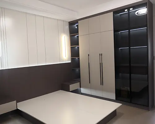 Πώς να καθαρίσετε μια ξύλινη ντουλάπα