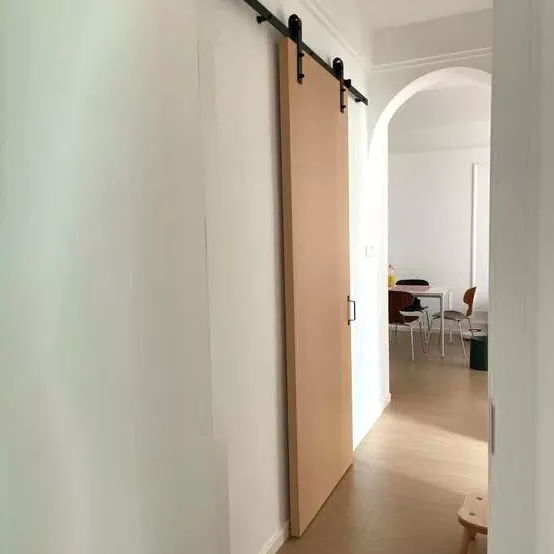 Συρόμενες πόρτες εναέριας τροχιάς